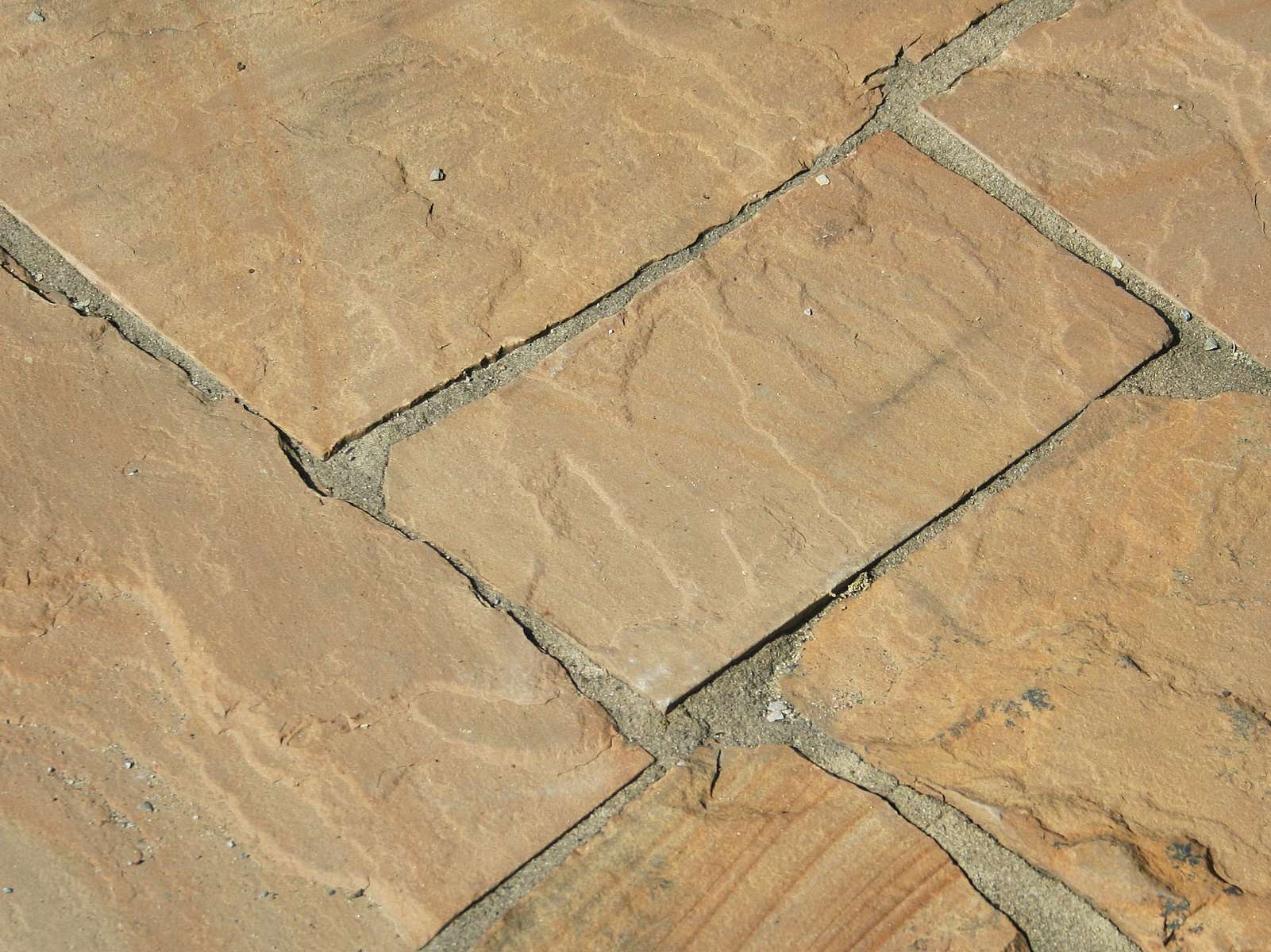 Polygonalplatte aus Toskana Sandstein