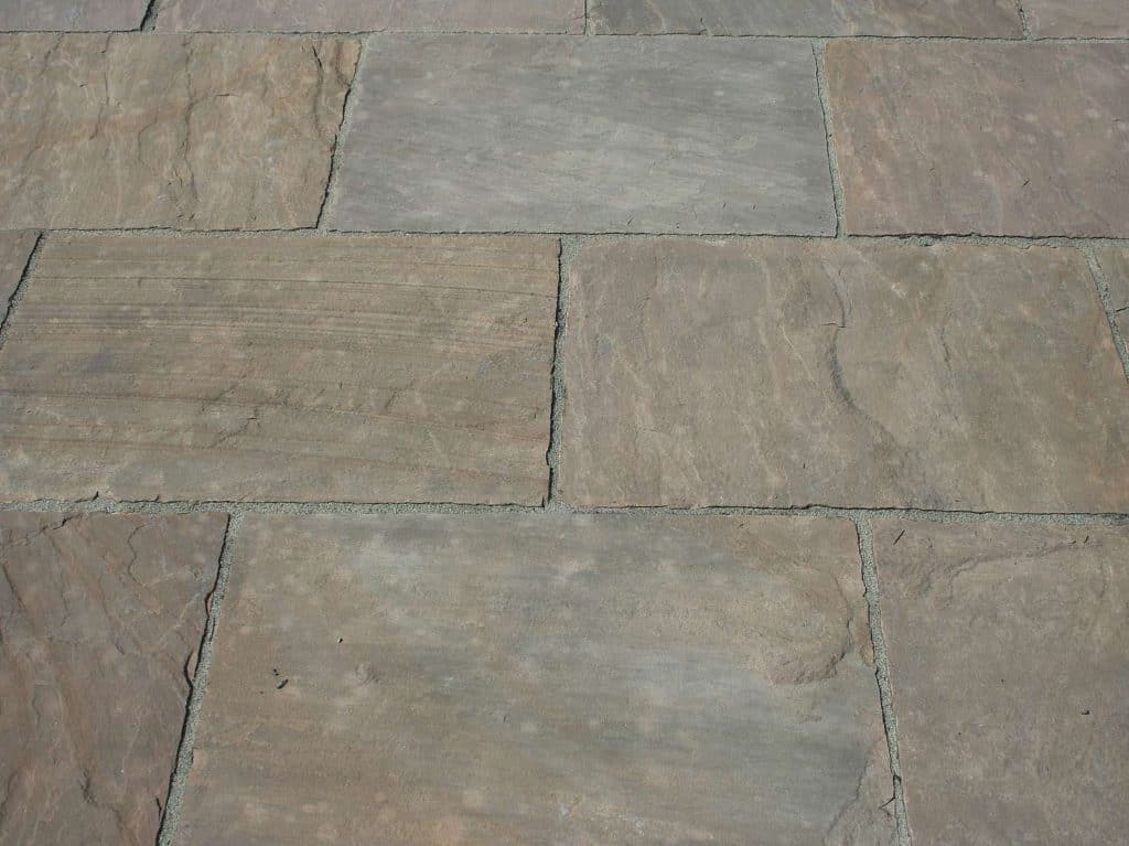 Sandsteinplatten aus dem indischen Toskana Sandstein.